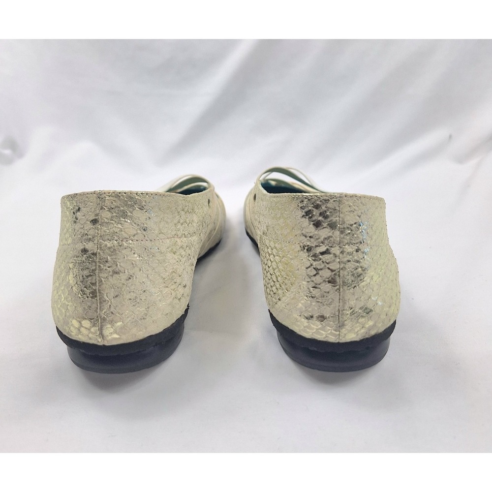Thierry Rabotin Womens Gold Metallic Snakeskin Elastic Strap Ballet Flats 39.5 - Picture 4 of 8